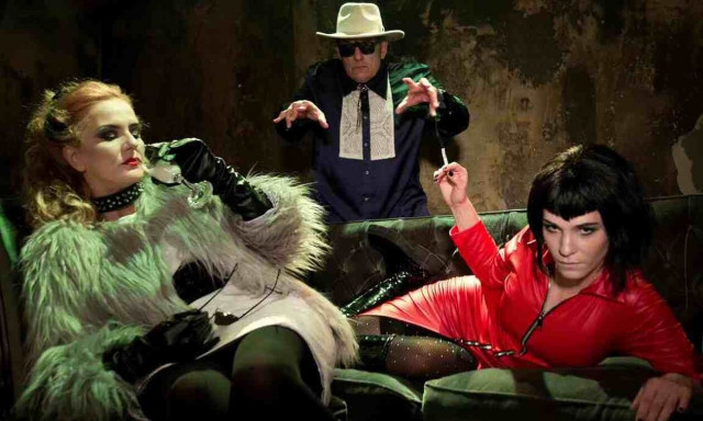 Οι πρώτες φωτογραφίες από την «Παρεξήγηση» του Καμύ σε σκηνοθεσία Χουβαρδά