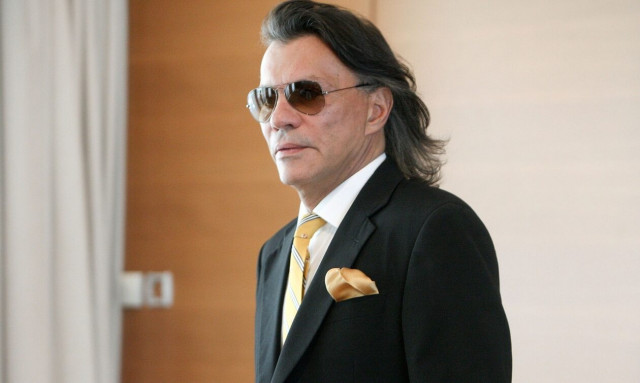 Ψινάκης: Αποχαιρετά τον τέως βασιλιά Κωνσταντίνο με μια φωτογραφία