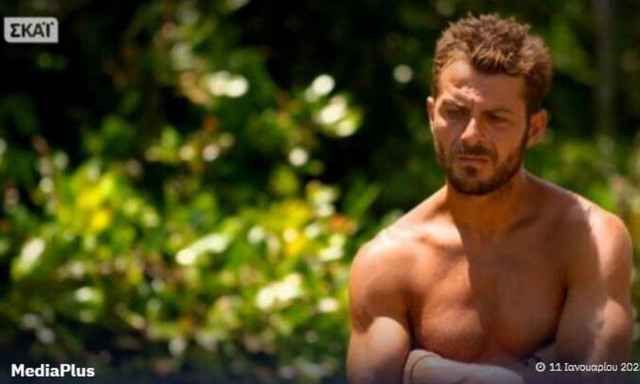 Αγνώριστος, με μακρύ μαλλί και έντονες γωνίες: Η νέα εμφάνιση του Ντάνου προκαλεί ερωτηματικά