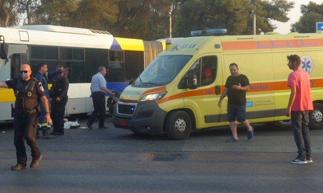 Τροχαίο Βούλα: «Δεν πρόλαβα να σταματήσω», υποστηρίζει η οδηγός που παρέσυρε την 15χρονη