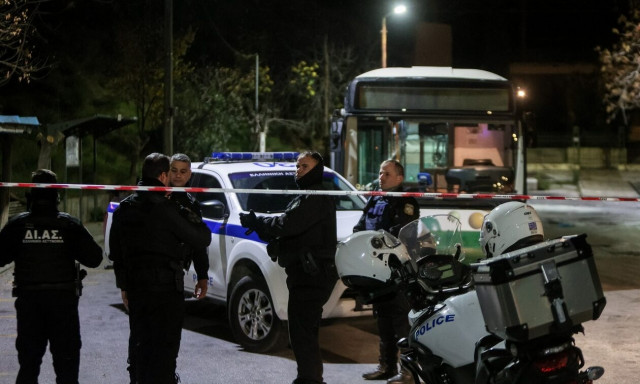 Ζωγράφου: Έστησαν ενέδρα σε αστυνομικούς - Τους επιτέθηκαν με βόμβες μολότοφ