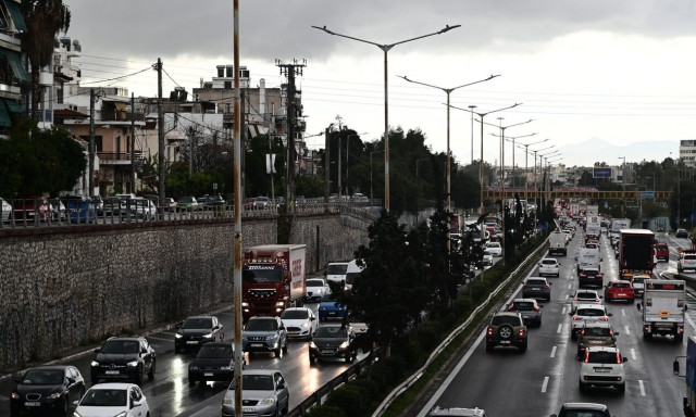 Κίνηση: Ακόμα μια ημέρα υπομονής στους δρόμους της Αθήνας