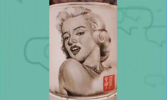 Έργα τέχνης από άμμο μέσα σε ποτήρι