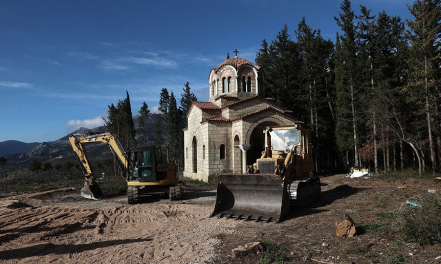 Τέως βασιλιάς Κωνσταντίνος: «Φρούρια» Μητρόπολη και Τατόι – Οι Έλληνες και Ευρωπαίοι προσκεκλημένοι
