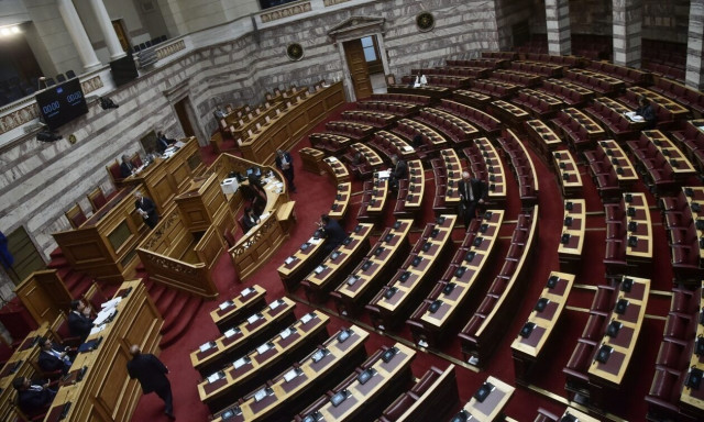 Στη Βουλή το νομοσχέδιο που ενισχύει τη μέριμνα για το προσωπικό των Ενόπλων Δυνάμεων