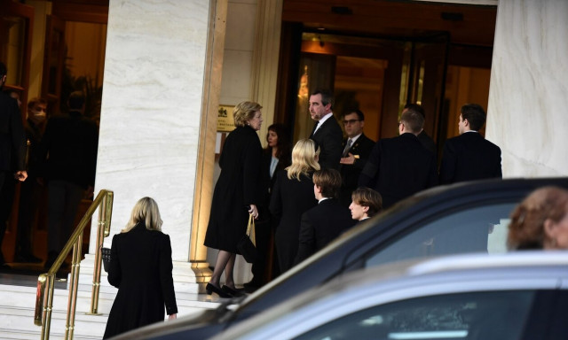 Τέως βασιλιάς Κωνσταντίνος: Οι ηχηρές απουσίες από το γεύμα στη «Μεγάλη Βρετανία»