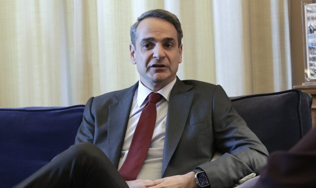 Επιμένει σε συναίνεση για το «μπλόκο» στο κόμμα Κασιδιάρη ο Κυριάκος Μητσοτάκης