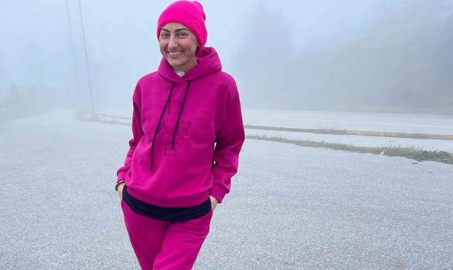 Ρεγγίνα Μακέδου: Η μάχη με τη λευχαιμία - Φωτογραφίες από τις χημειοθεραπείες