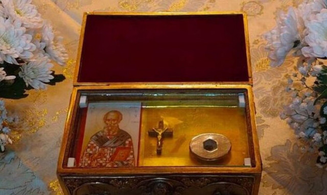 Αγ. Αθανάσιος: Απότμημα ιερού λειψάνου στην Αμφιθέα Άρτας