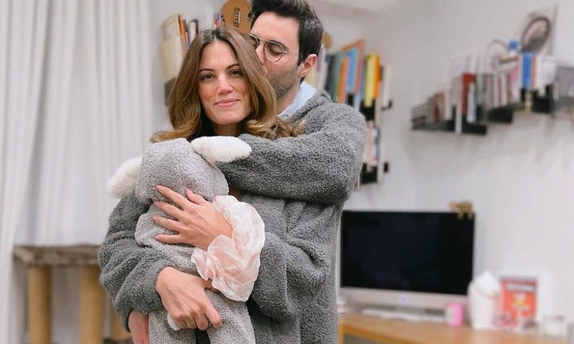 Μαίρη Συνατσάκη: Επέστρεψε στη δουλειά μαζί με την κόρη της