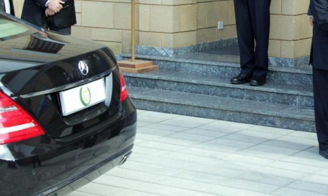 ΥΠΕΞ Κύπρου: Ζητά μισό εκατομμύριο ευρώ για καινούργιες λιμουζίνες σε Πρέσβεις