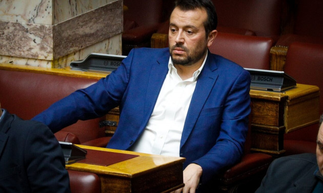 Ειδικό Δικαστήριο: Δεν θα απολογηθεί ο Νίκος Παππάς - Η κατάθεση Βαξεβάνη