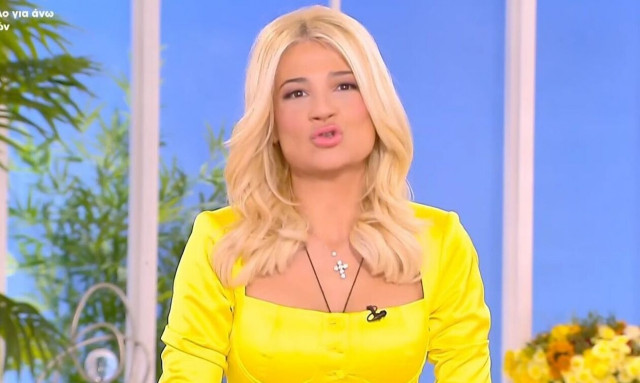 Φαίη Σκορδά: Υπάρχουν έξι ψεύτικοι λογαριασμοί που μου γράφουν αρνητικά σχόλια