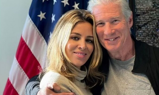 Ρίτσαρντ Γκιρ: Σπάνια εμφάνιση του ηθοποιού με την σύζυγό του