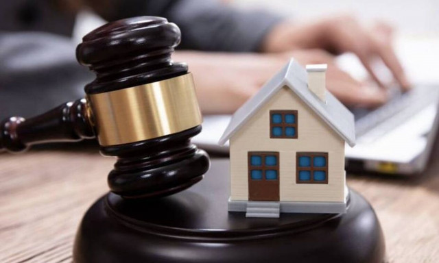 Χανιώτης με δυο παιδιά γλίτωσε από πλειστηριασμό – Θα του έπαιρναν το σπίτι για 15.000 ευρώ!