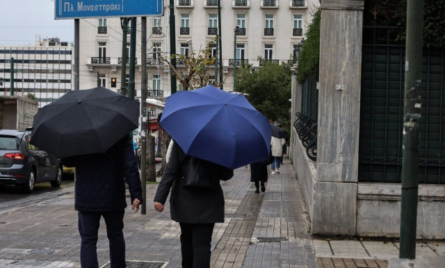 Καιρός: Συνεχίζονται οι βροχές και τα «κρύα» - Πού θα χιονίσει από τη Δευτέρα (23/01)