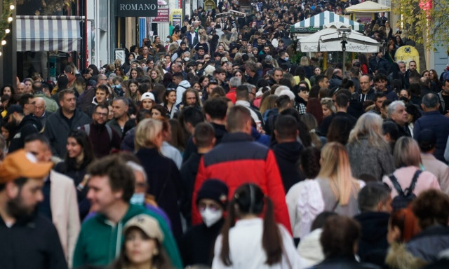 Συντάξεις, κατώτατος μισθός και market pass για την τόνωση των νοικοκυριών