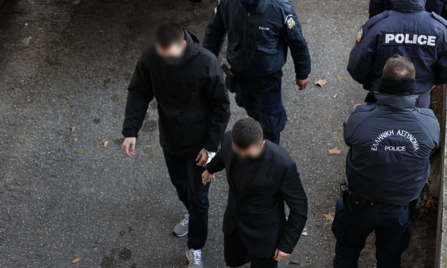 Δίκη Άλκη Καμπανού: Διέκοπη για αύριο, Τρίτη -  Τι υποστήριξαν οι 12 κατηγορούμενοι