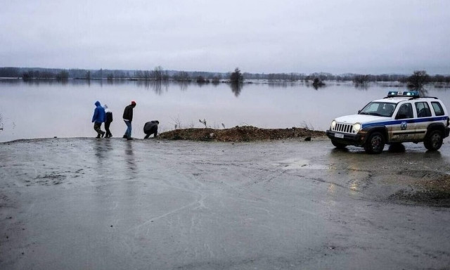 Νέα κόντρα ΝΔ - ΣΥΡΙΖΑ για τη «νεκρή Μαρία» και το φράχτη στον Έβρο