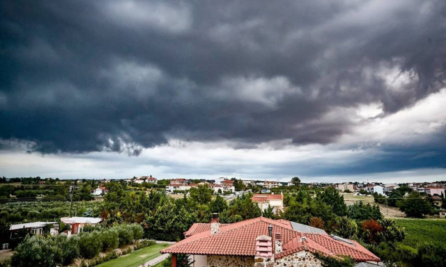 Καιρός: Χιόνια βροχές και καταιγίδες την Τρίτη - Νέα επιδείνωση την Τετάρτη