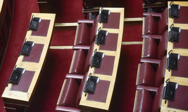 Έξι πρόσωπα στην επιστολή Ράμμου σε Τασούλα - Το SMS στους βουλευτές του ΣΥΡΙΖΑ