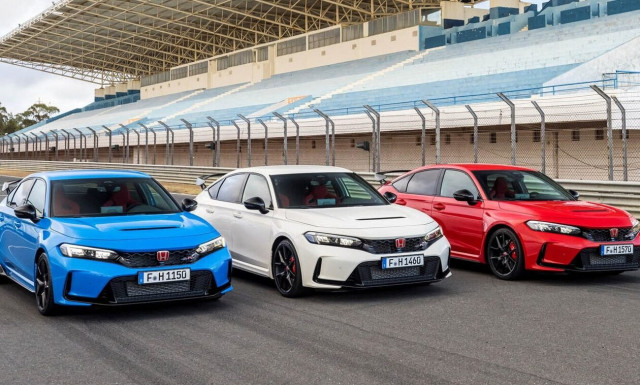 Τι IQ έχει αυτός που αγοράζει κόκκινο ή ηλεκτρικό αυτοκίνητο;