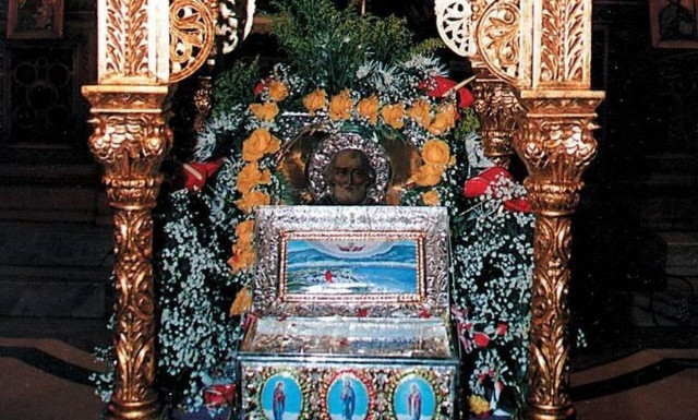 Επέτειος 20 ετών από την έλευση Λειψάνου Αγίου Νικολάου στο Βόλο