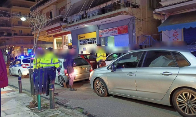 Αγρίνιο:  Επεισοδιακή προσαγωγή μπροστά σε πολίτες στο κέντρο της πόλης