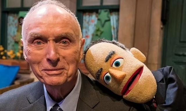 Λόιντ Μόρισετ: Πέθανε στα 93 του ο δημιουργός του «Sesame Street»