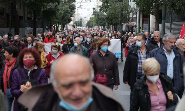 Συντάξεις: Αυξήσεις στους δικαιούχους - Οι πληρωμές και τα παραδείγματα