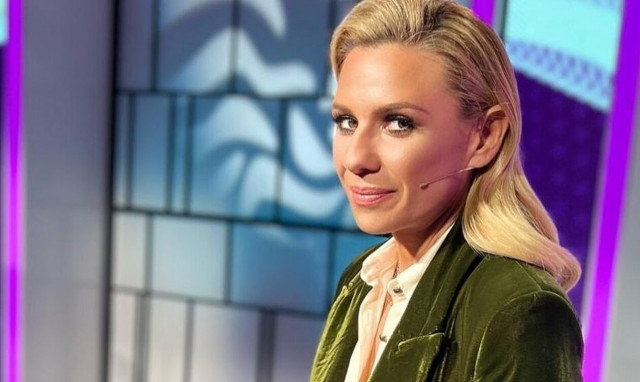 Κατερίνα Καραβάτου: Η σπόντα για τα πεθερικά - «Ας σταματήσουμε να ξεροβήχουμε»