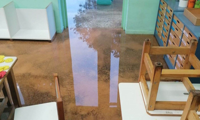 Απαράδεκτες εικόνες στο 3ο Νηπιαγωγείο Καλλιθέας - Κινδύνευσαν παιδιά