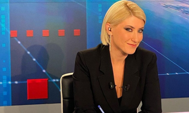 Σία Κοσιώνη: Ο γιος της «εισέβαλε» ντυμένος νίντζα στο κοντρόλ του ΣΚΑΪ
