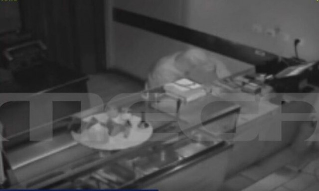 Θεσσαλονίκη: Διάρρηξη σε κατάστημα φαλάφελ - Άρπαξαν και το τελευταίο κέρμα