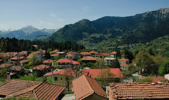 Ελάτη: Η «δεύτερη Αράχωβα» της Ελλάδας - Ένας ιδανικός προορισμός για εκδρομή