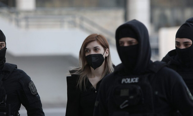 Υπόθεση Πισπιρίγκου: Γιατί η Tσιόλα ανυπομονεί να έχει στο δικαστήριο απέναντί της τον Καρακούκη