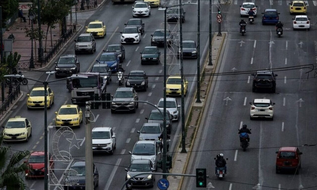 Τέλη κυκλοφορίας 2023: Πώς θα τα πληρώσετε - Πότε λήγει η προθεσμία