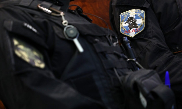 Παρέμβαση Ντογιάκου για σχέσεις νονών της νύχτας και στελεχών της Αστυνομίας