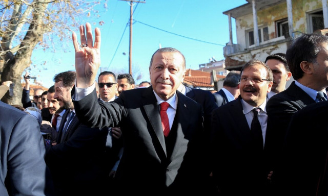 «Ίσως η Άγκυρα προσπαθήσει να παρέμβει στις ελληνικές εκλογές μέσω Θράκης»