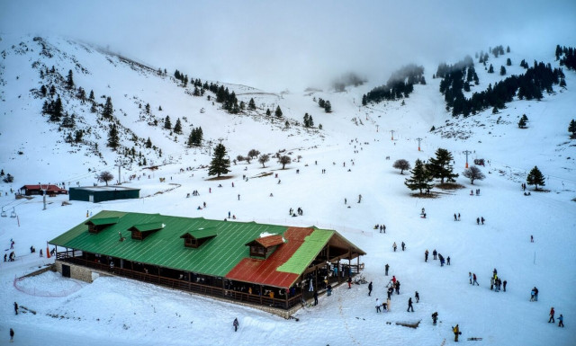«Άσπρη μέρα» είδαν τα χιονοδρομικά κέντρα σε όλη την Ελλάδα