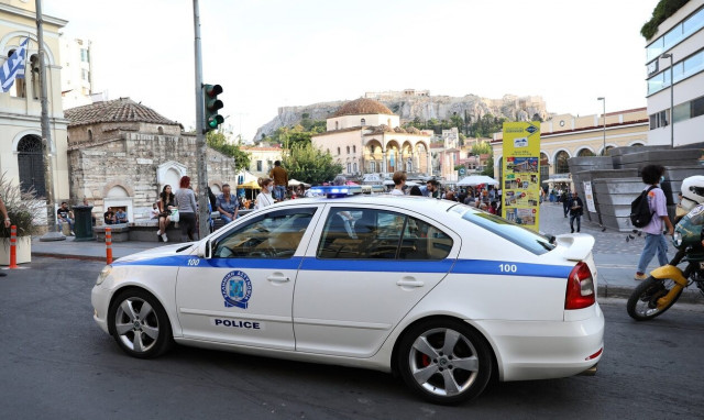 Μαχαίρωσαν 15χρονο σε σουβλατζίδικο στη Νέα Σμύρνη
