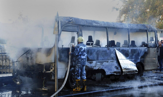 Συρία: 15 αστυνομικοί τραυματίστηκαν από έκρηξη βόμβας σε λεωφορείο