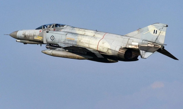 Γιατί έπεσε το μοιραίο Phantom - Τα σενάρια για τη συντριβή, το φαινόμενο του «Vertigo»