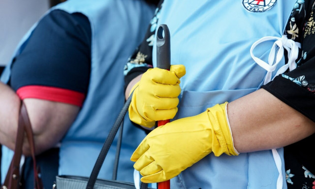 Νοσοκομείο Κομοτηνής: Οι 19 καθαρίστριες δούλευαν για δύο χρόνια χωρίς άδειες και τώρα απολύονται