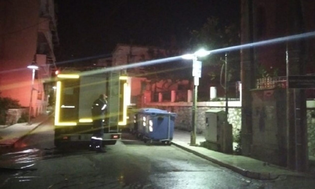 Αναστάτωση στην Αμφιλοχία για φωτιά σε κολόνα της ΔΕΗ