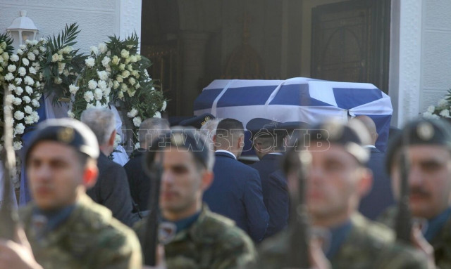 Μάριος Τουρούτσικας: Το ύστατο χαίρε παρουσία της πολιτικής ηγεσίας - Συγκλονίζει ο πατέρας του