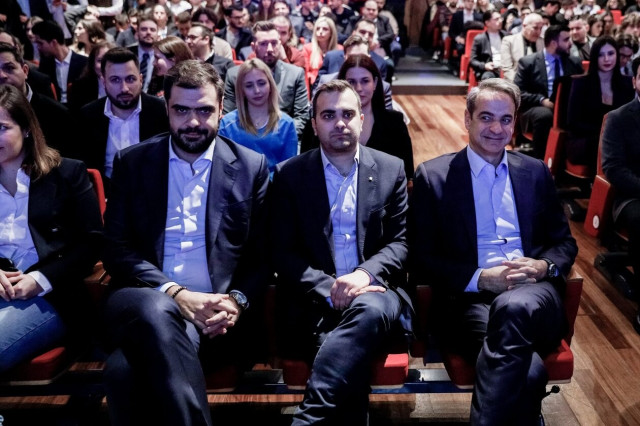 Εκλογές 2023: Πώς ερμηνεύουν στη ΝΔ τις σχέσεις ΣΥΡΙΖΑ – ΠΑΣΟΚ