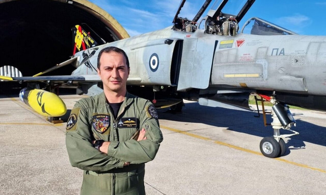 Στάθης Τσιτλακίδης: Στερνό αντίο στον Μακεδόνα «αετό» - Στις 12:00 η κηδεία του Σμηναγού