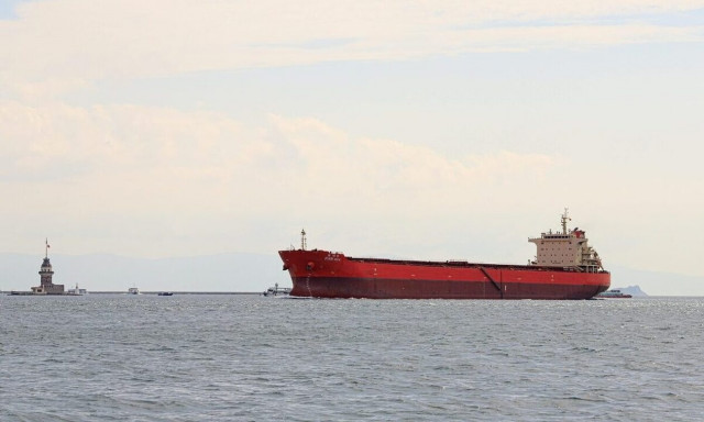 Πετρέλαιο: Πλαφόν 100 ευρώ στο βαρέλι ντίζελ και 45 ευρώ στο μαζούτ της Ρωσίας αποφάσισε η ΕΕ