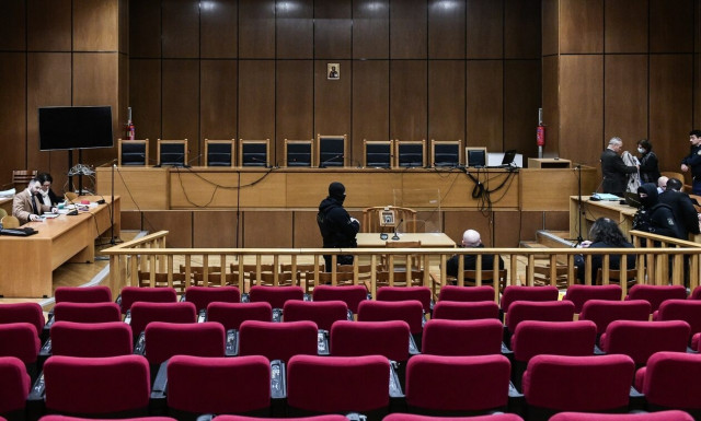 Δίκη Χρυσή Αυγή: Δεν εντοπίστηκε η κοπέλα του Φύσσα - Κατέθεσε φίλος του Παύλου